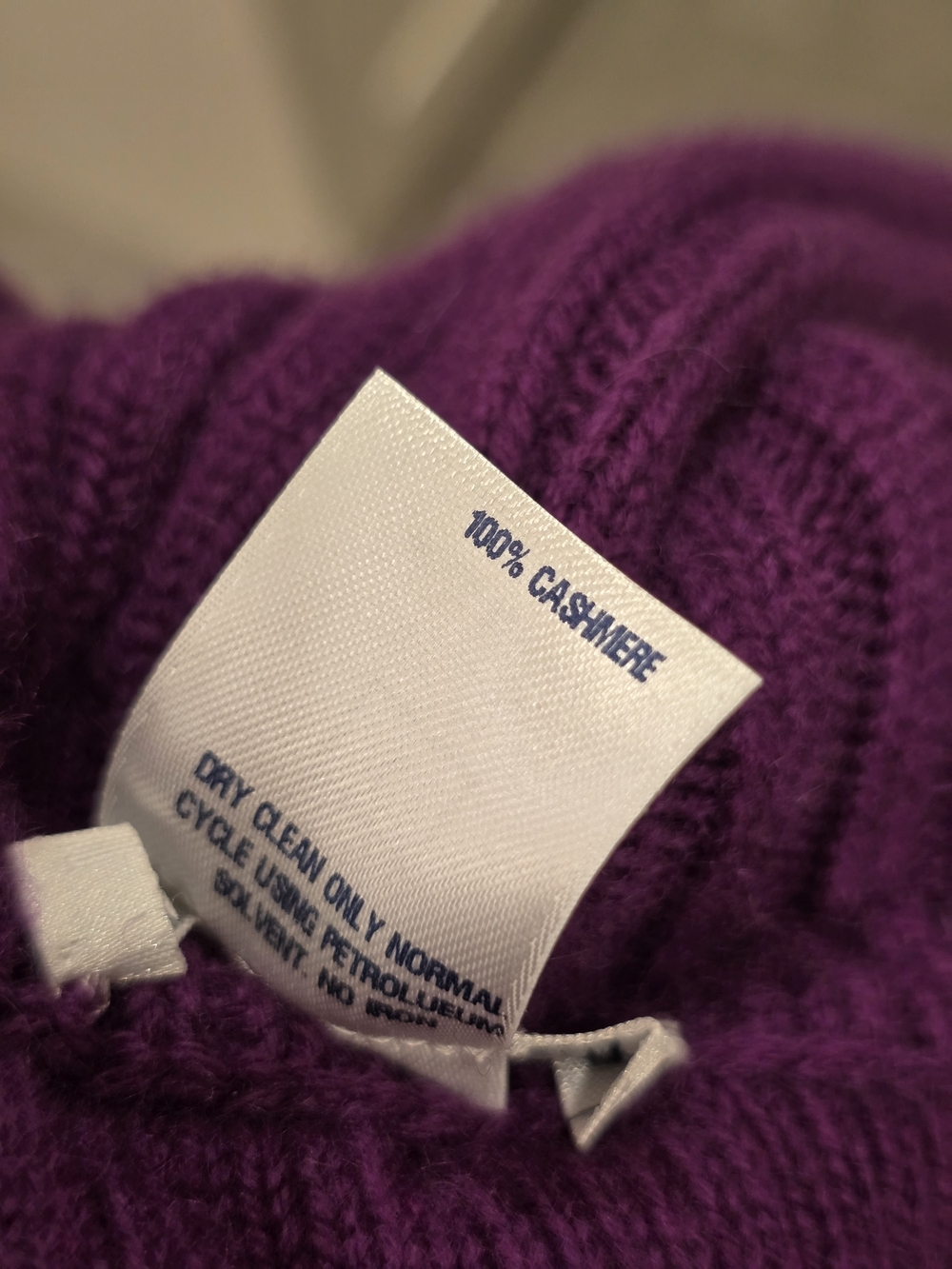 Oscar de la Renta 100% cashemere - Picture 5 of 5